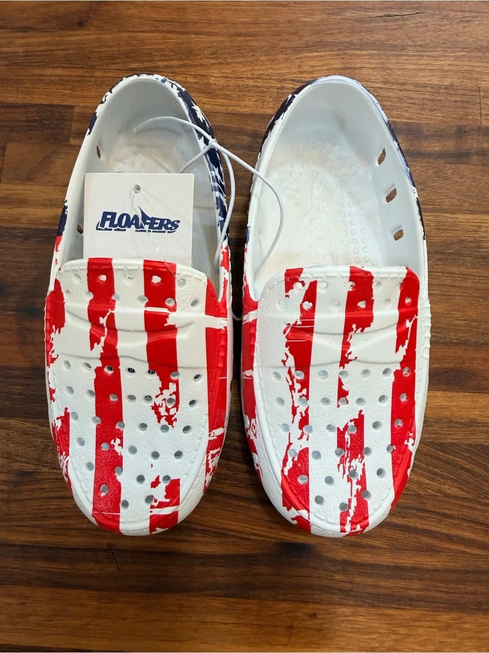 NWT - Floafers Prodigy Kids in American Posh Print - Red White Blue - Size 9